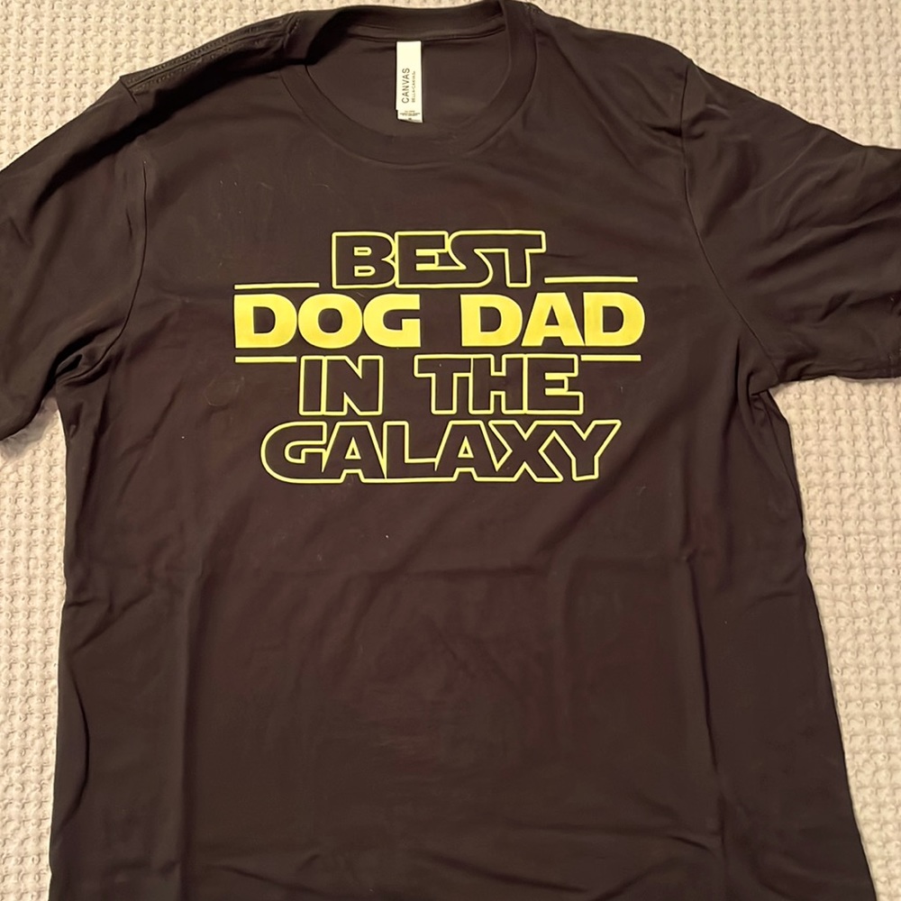 Best dog dad in the galaxy black short sleeve shirt!